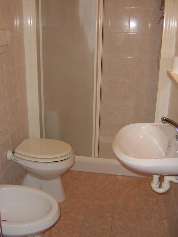 Hotel Nuova Doel Sottomarina Oda fotoğraf